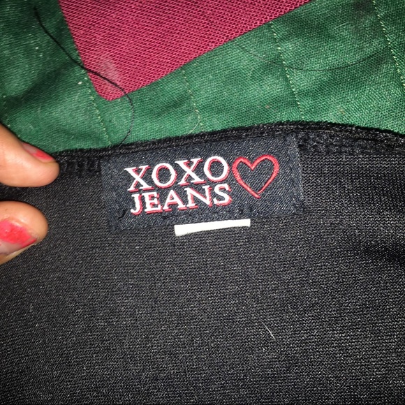 Black flower shirt🖤 - Picture 6 of 6